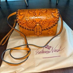 Lanza Crossbody Organizer Brand NEW!